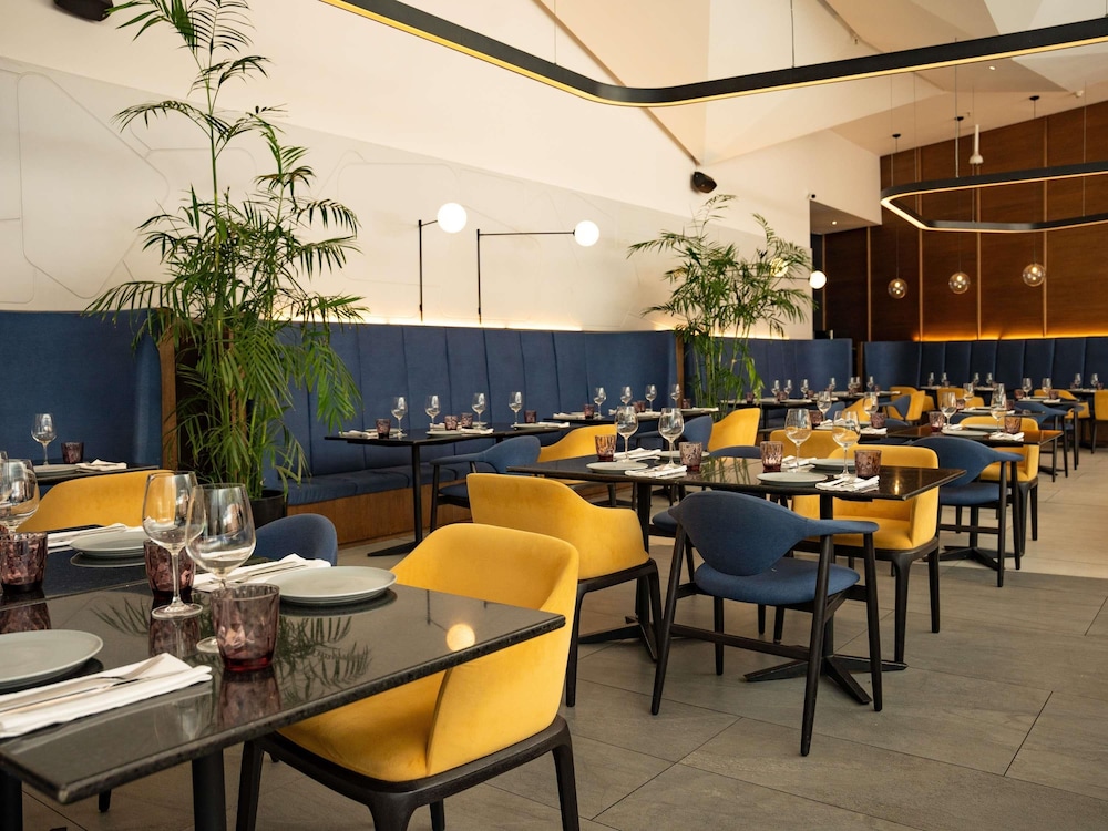 Pullman Lima San Isidro 39/49