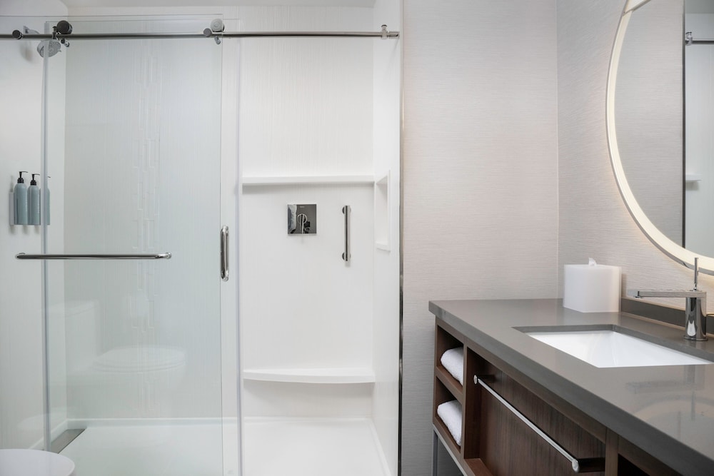 Courtyard by Marriott Northport 27/30