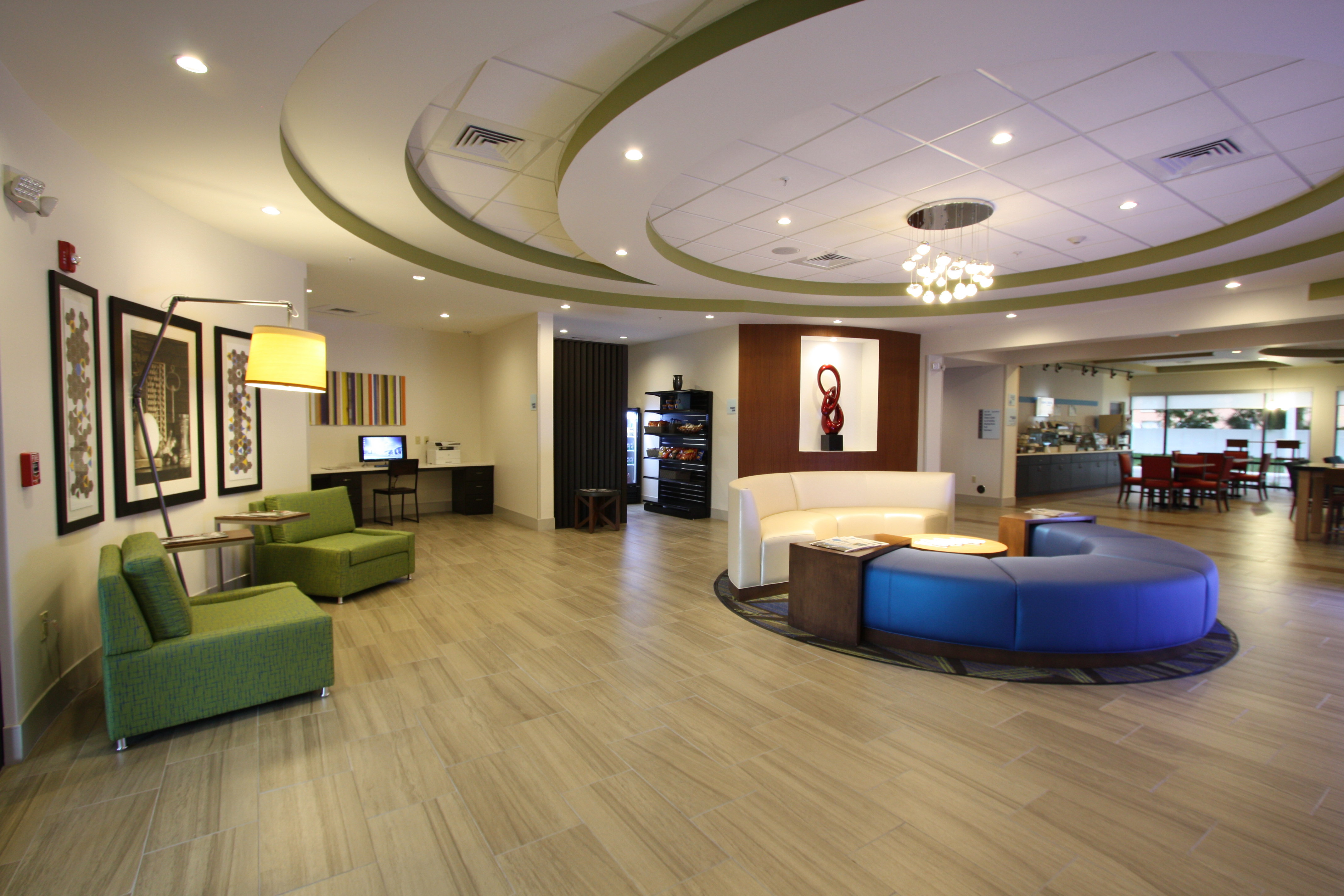 Holiday Inn Express And Suites Lakeland South 29/50