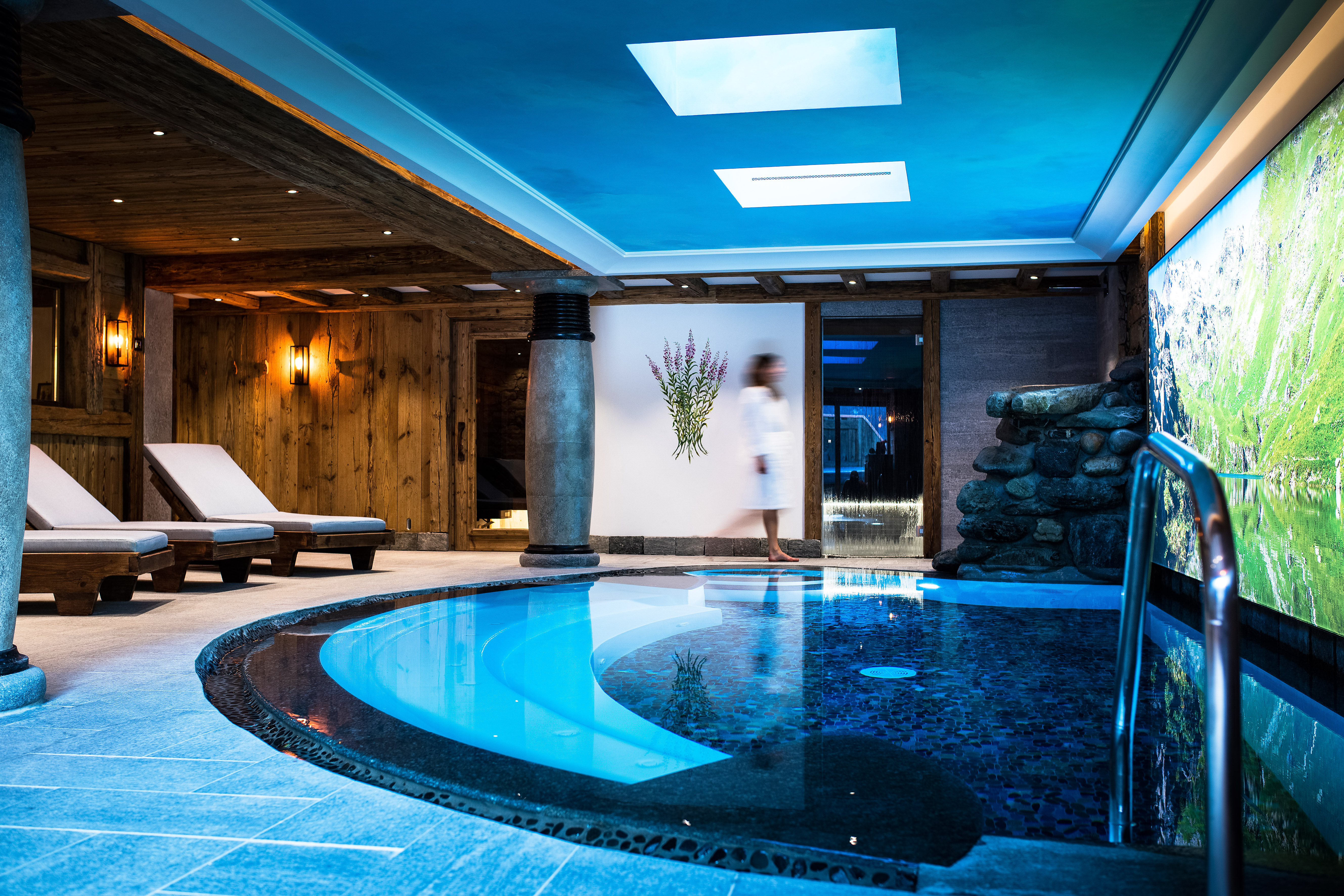 Hotel Restaurant La Bouitte - Relais & Chateaux - 2 etoiles Michelin 8/14