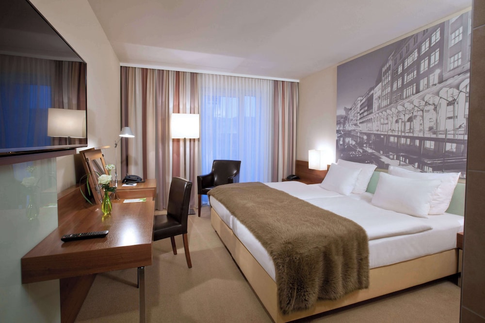 Room, King Bed