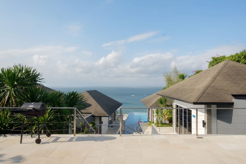 Suluban Cliff Bali Villa 4/50