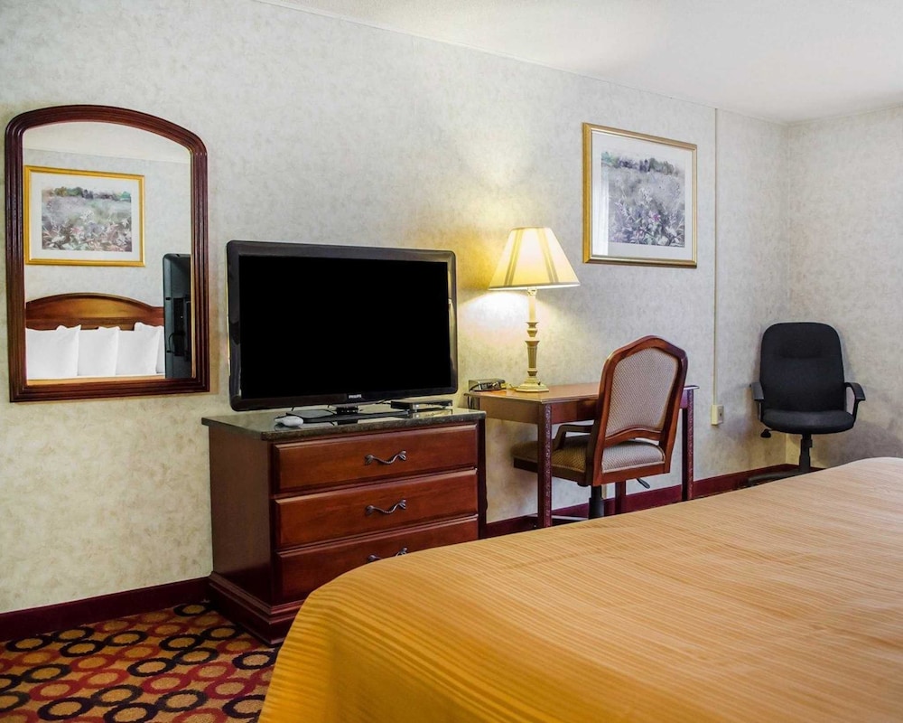 Quality Inn Enola - Harrisburg 50/60