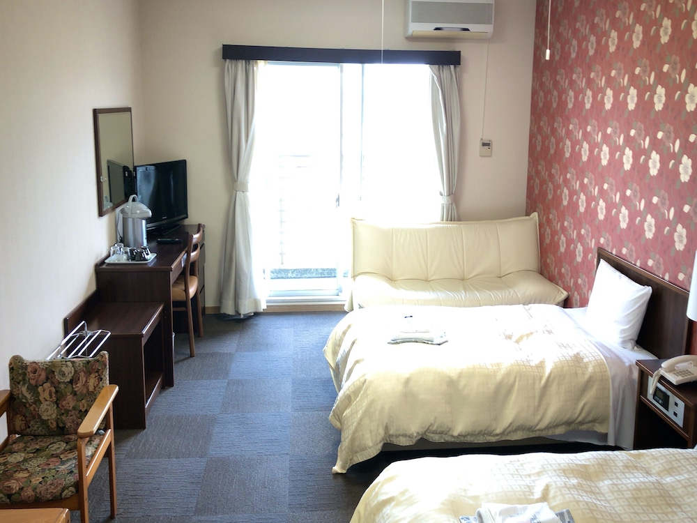 Semi Room, Standard, Twin Beds