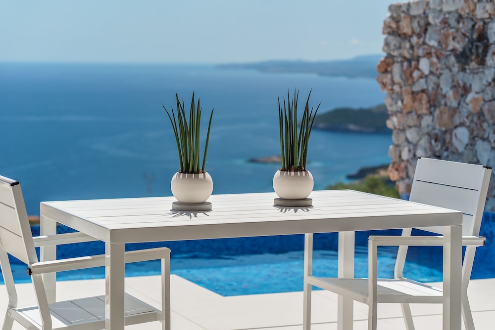 Emerald Villas 39/50
