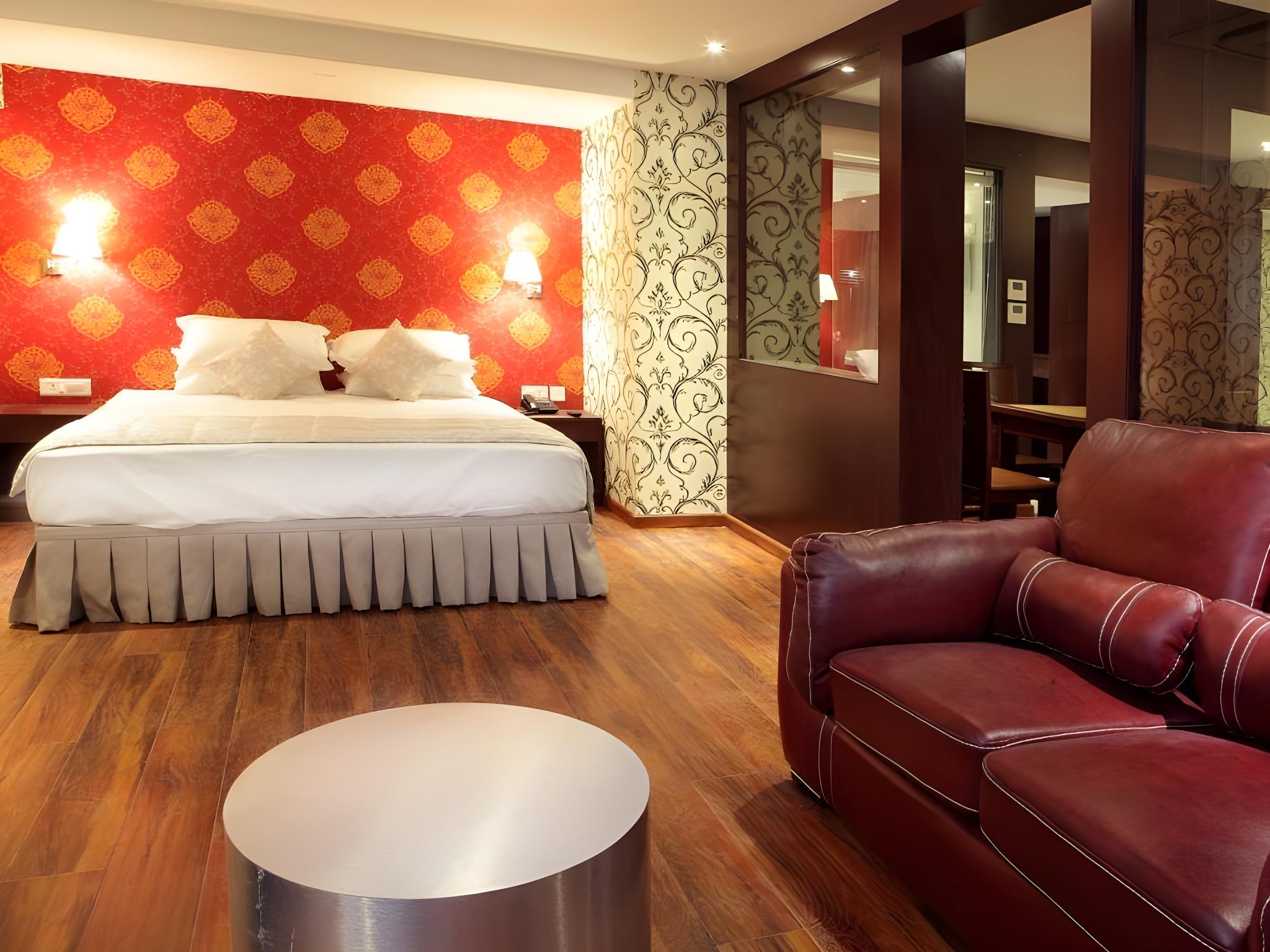 Hazel Suite
