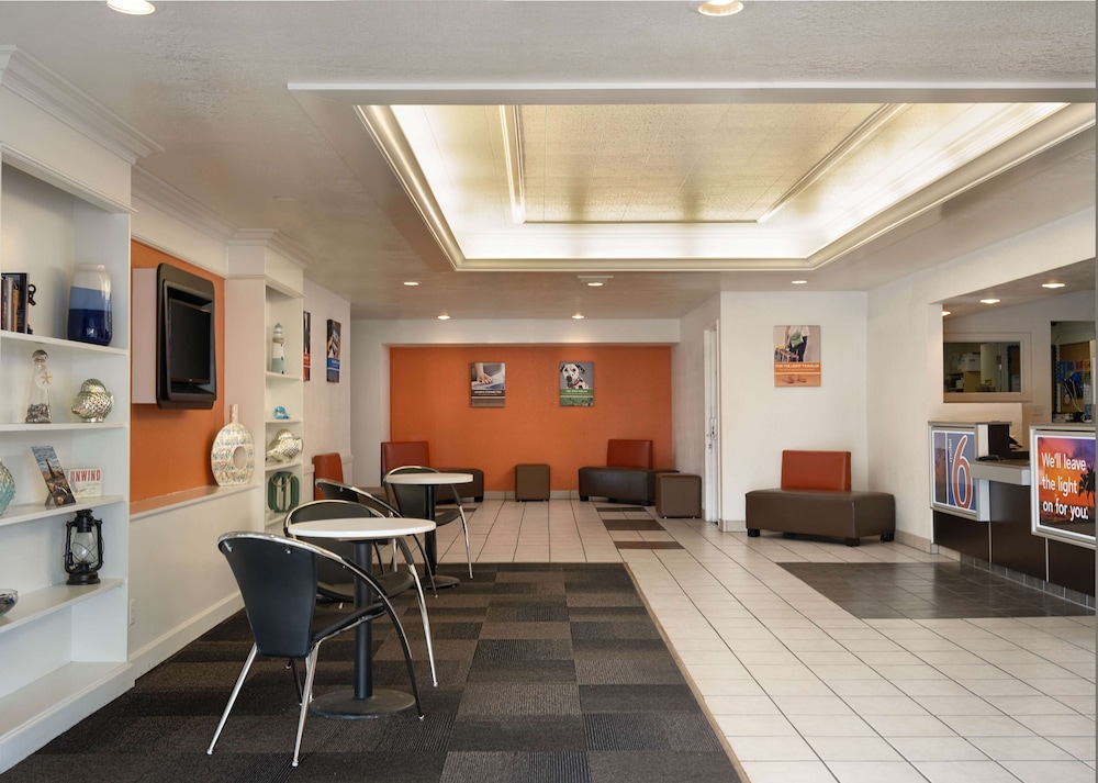 Motel6 San Simeon, CA - Hearst Castle Area 36/63