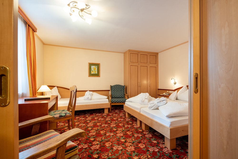 Hotel Krimmlerfalle 11/50