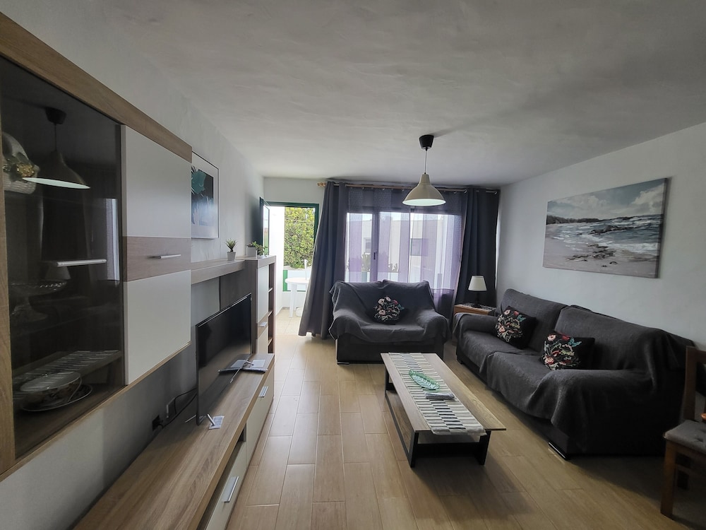 Gueldera Apartments 38/50