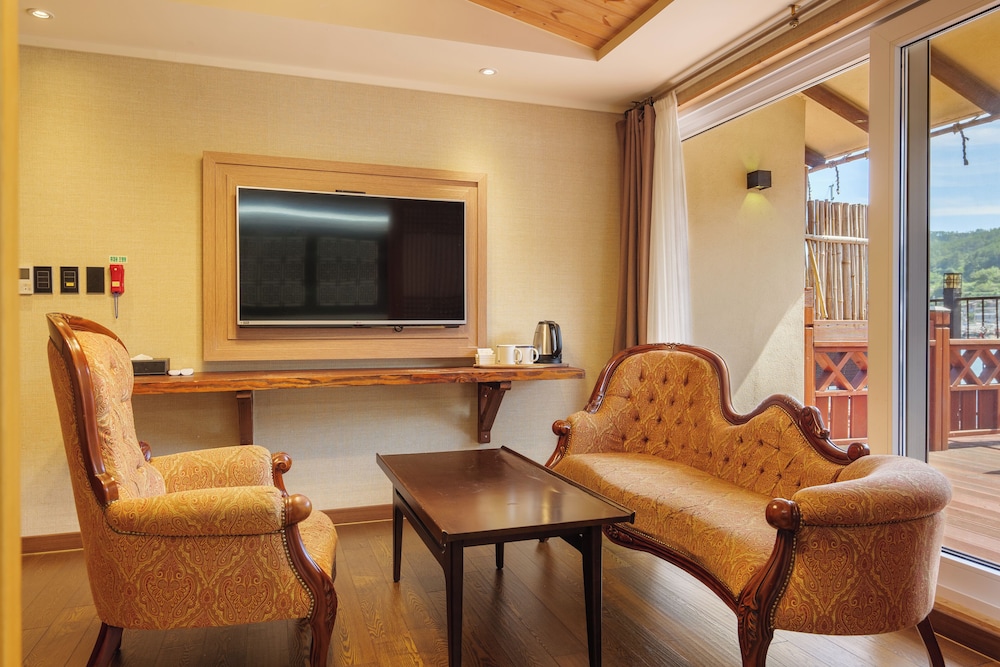 Hansan Marina Hotel Resort 39/63