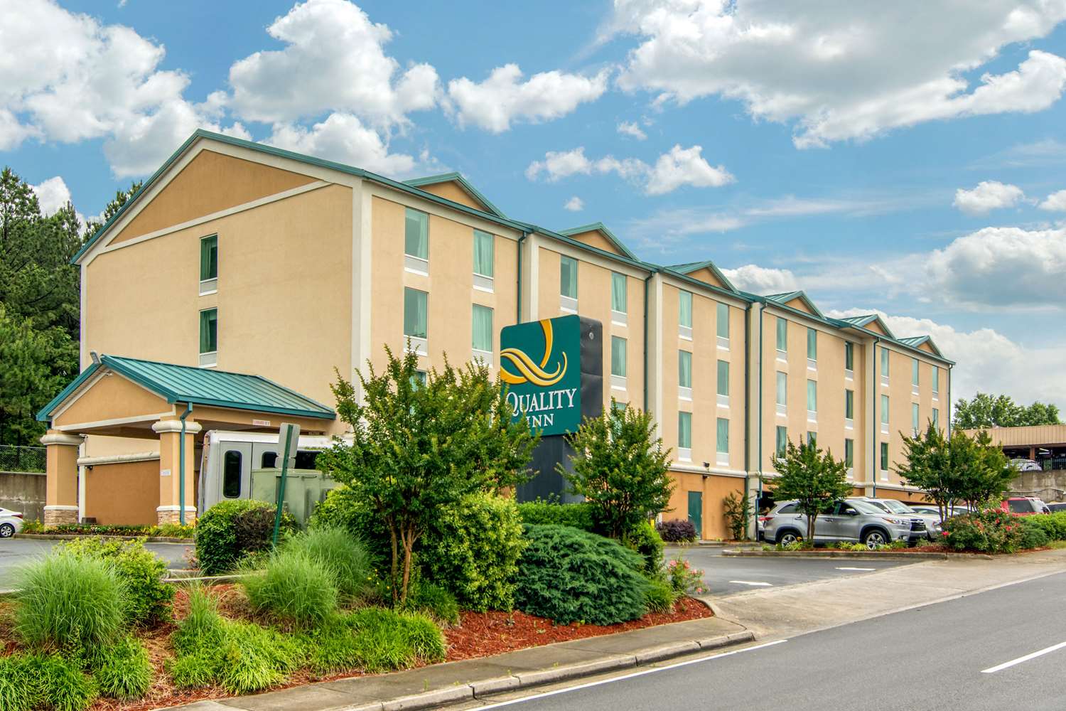 Quality Inn & Suites Union City Atlanta South 6/50