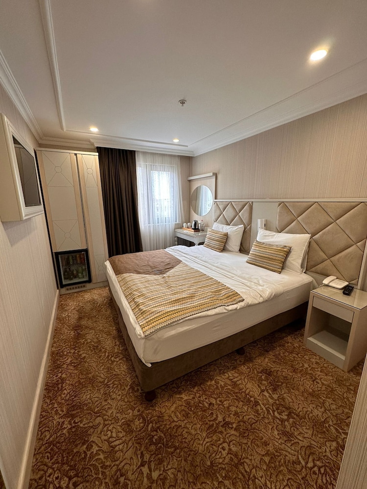Alpinn Hotel DUE 5/31