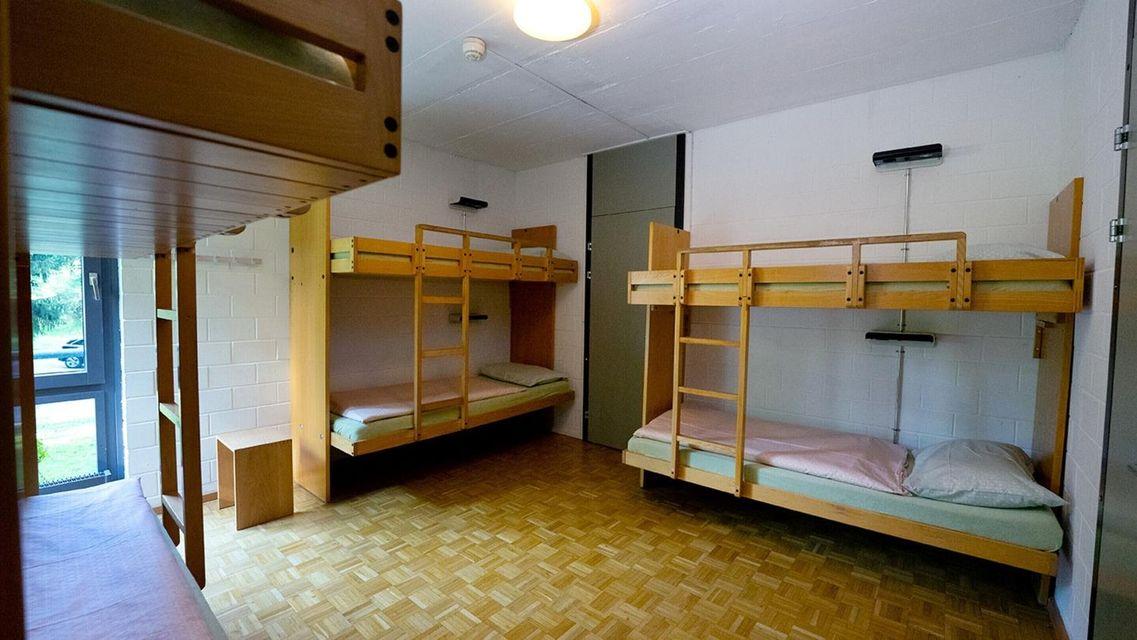 MIXED DORM, 6 BEDS, SHARED BATHROOM