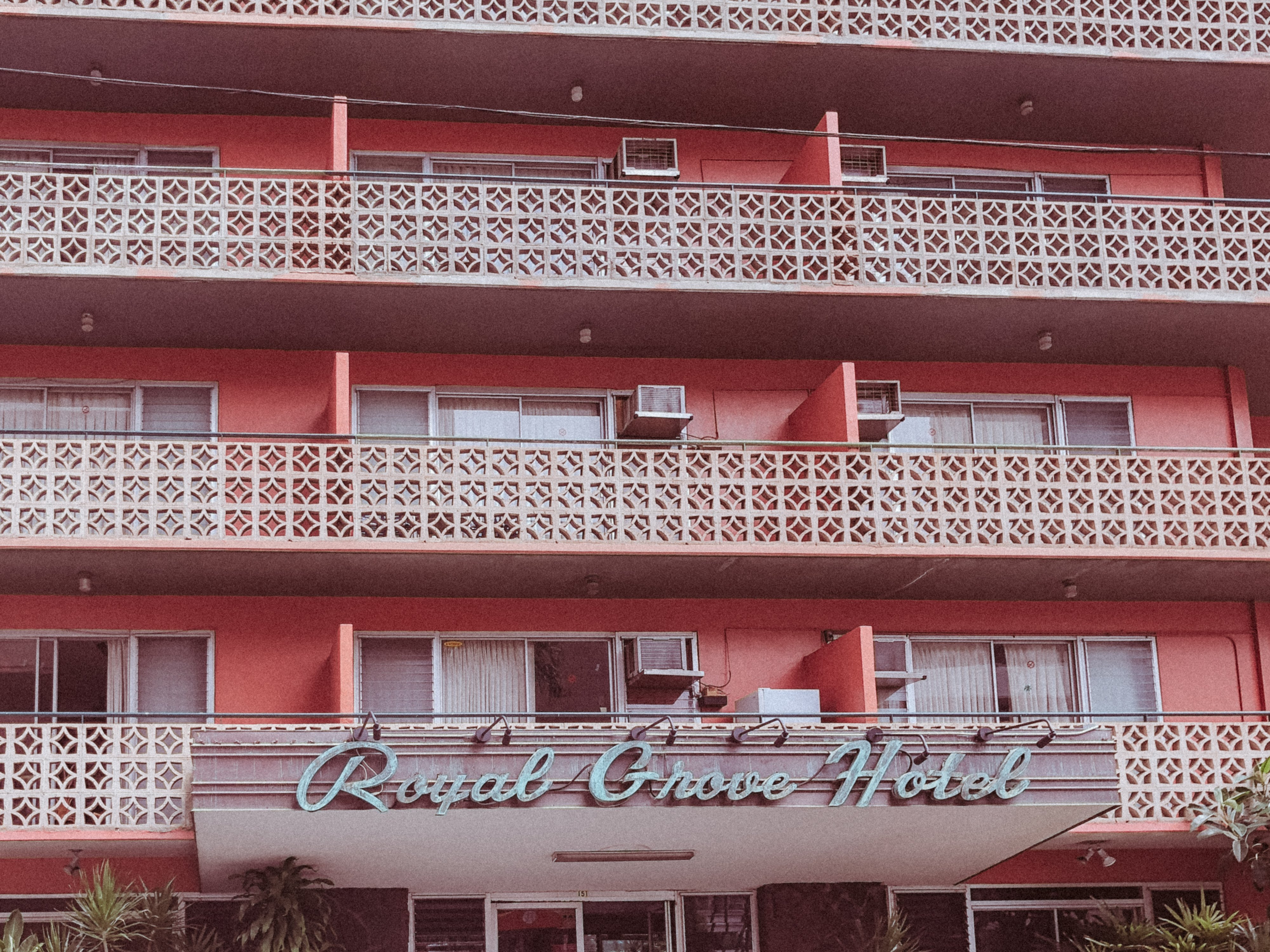 Royal Grove Waikiki 2/52