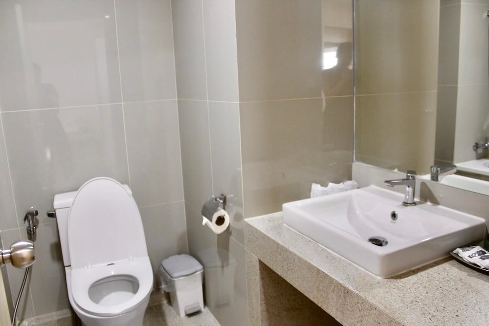 Bangsaen Villa Hotel 46/48