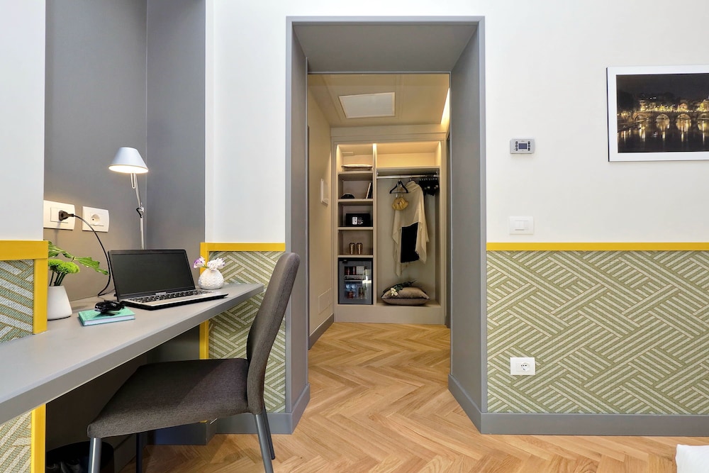 Roma Five Suites 40/50