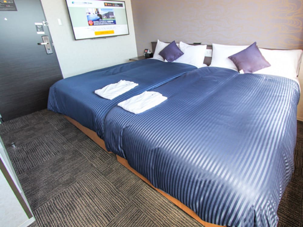 Hotel Livemax Kyoto Kamogawamae 15/26