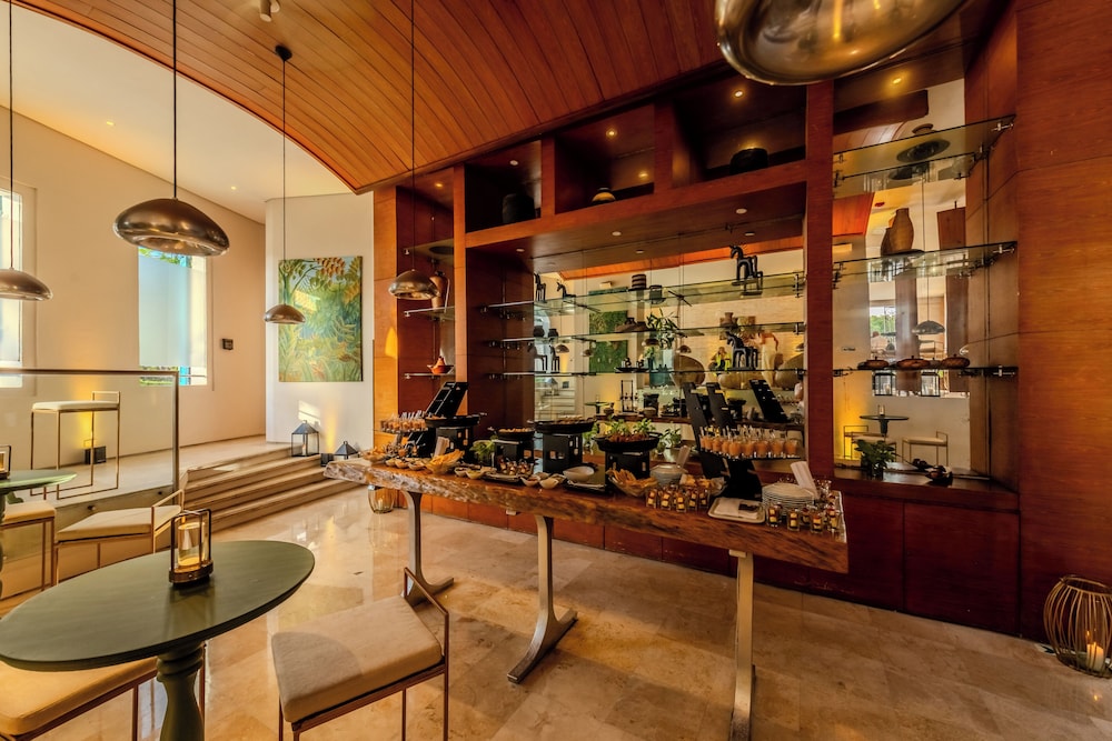 Bovedas de Santa Clara Boutique Hotel 60/78