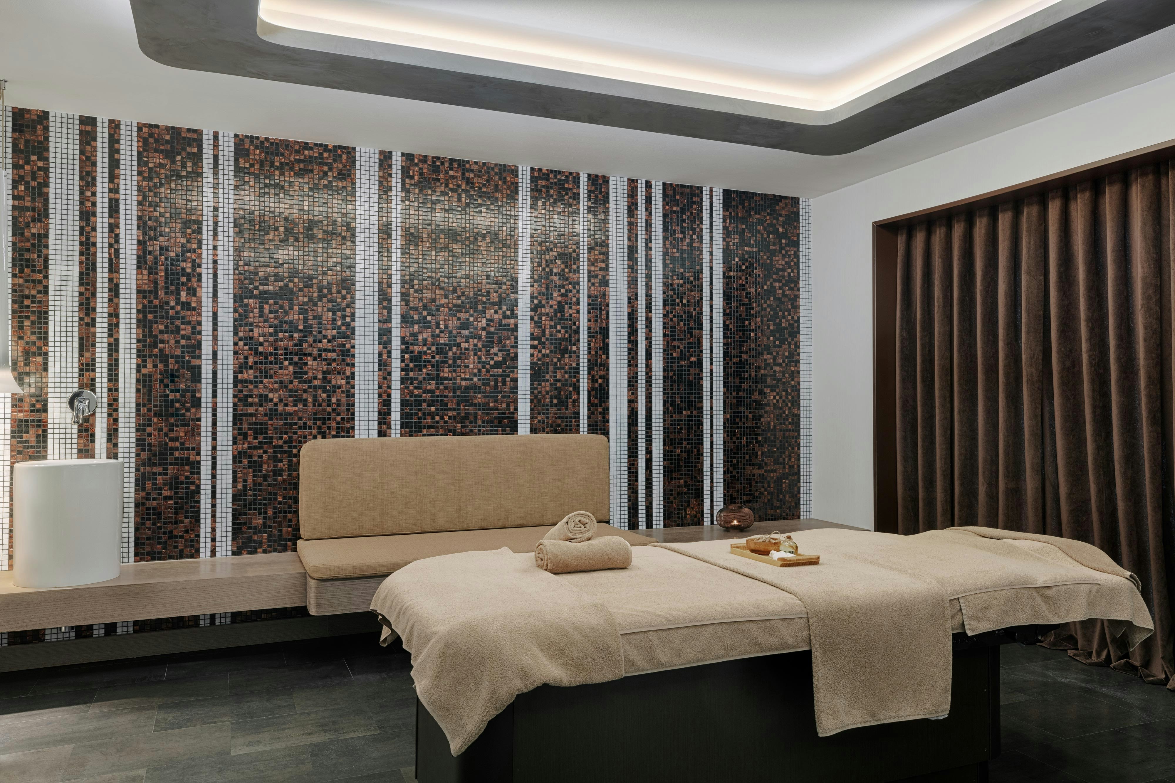 Le Meridien Istanbul Etiler 50/50