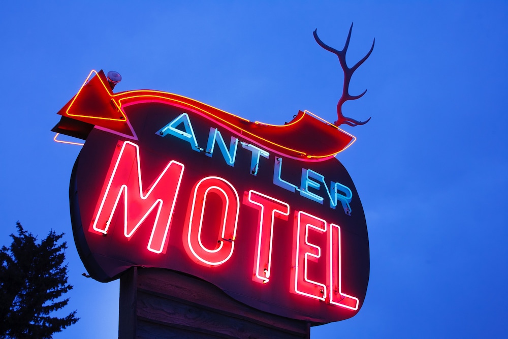 Antler Inn 10/47