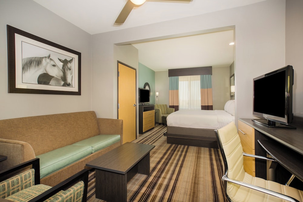 Holiday Inn Express Hotel Suites Amarillo West 44/71