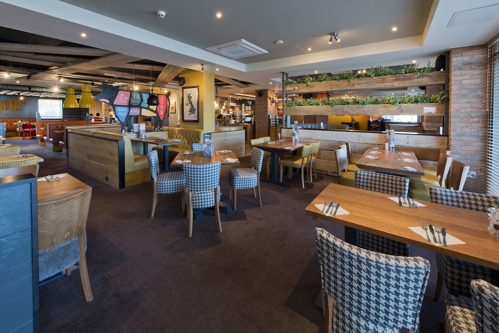 Premier Inn Reading Gateway 42/50