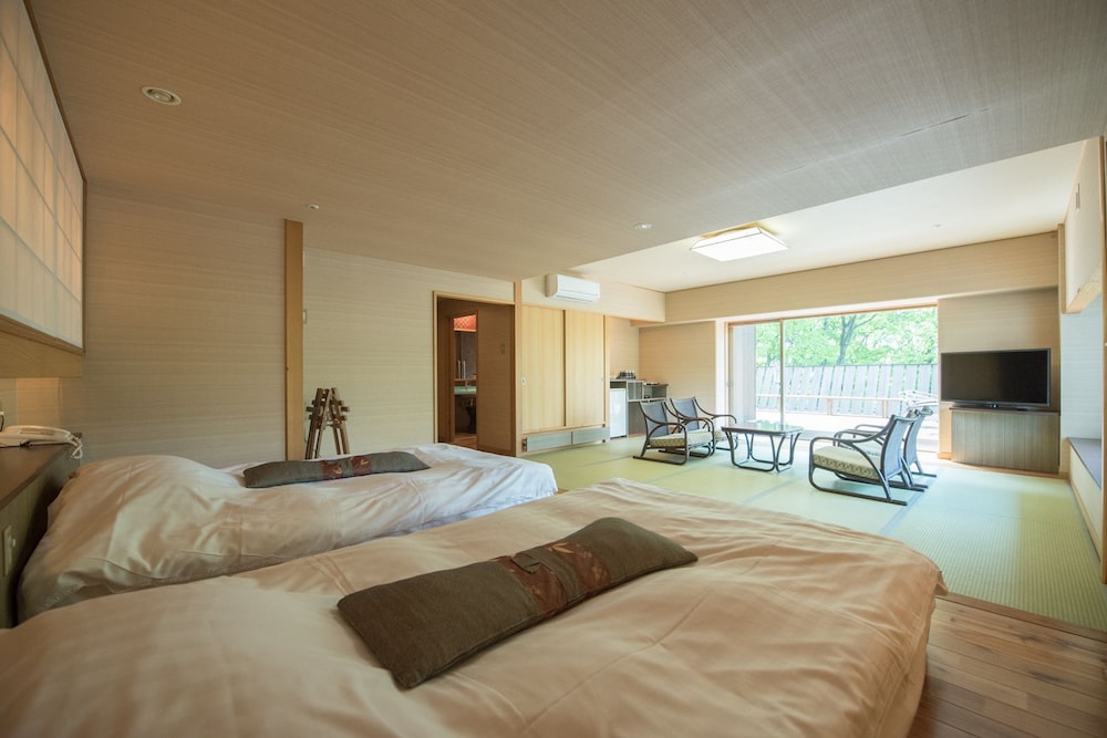 Hotel Tembo 6/50