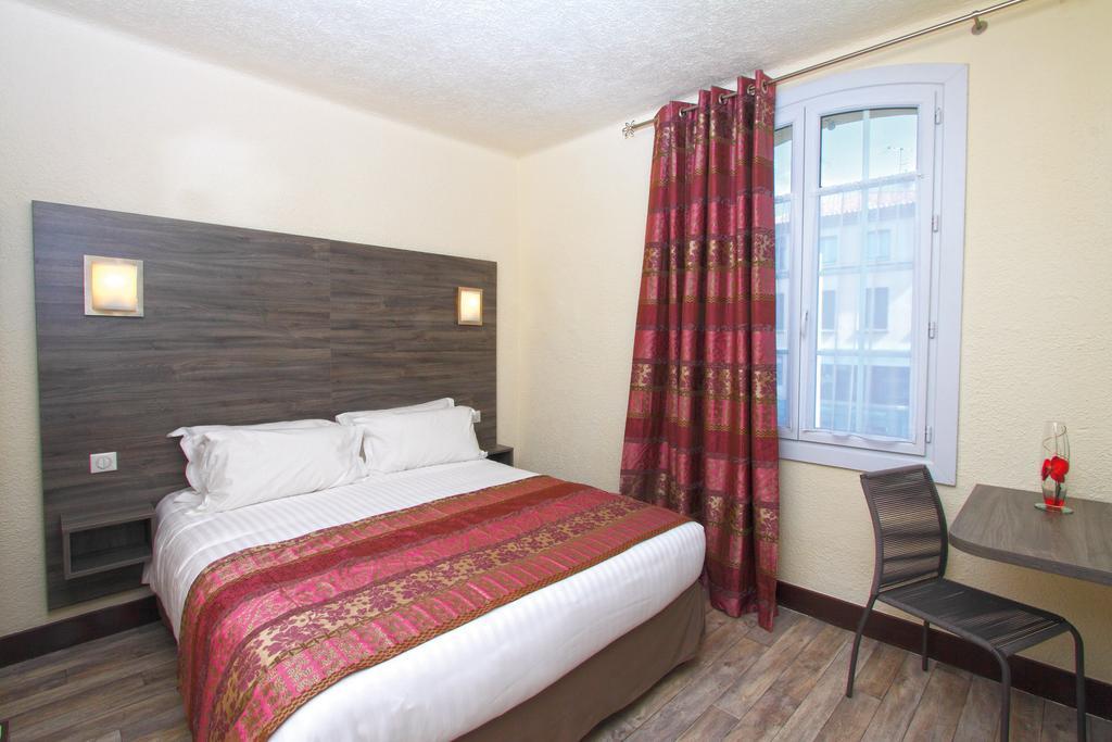 Standard, Double Bed