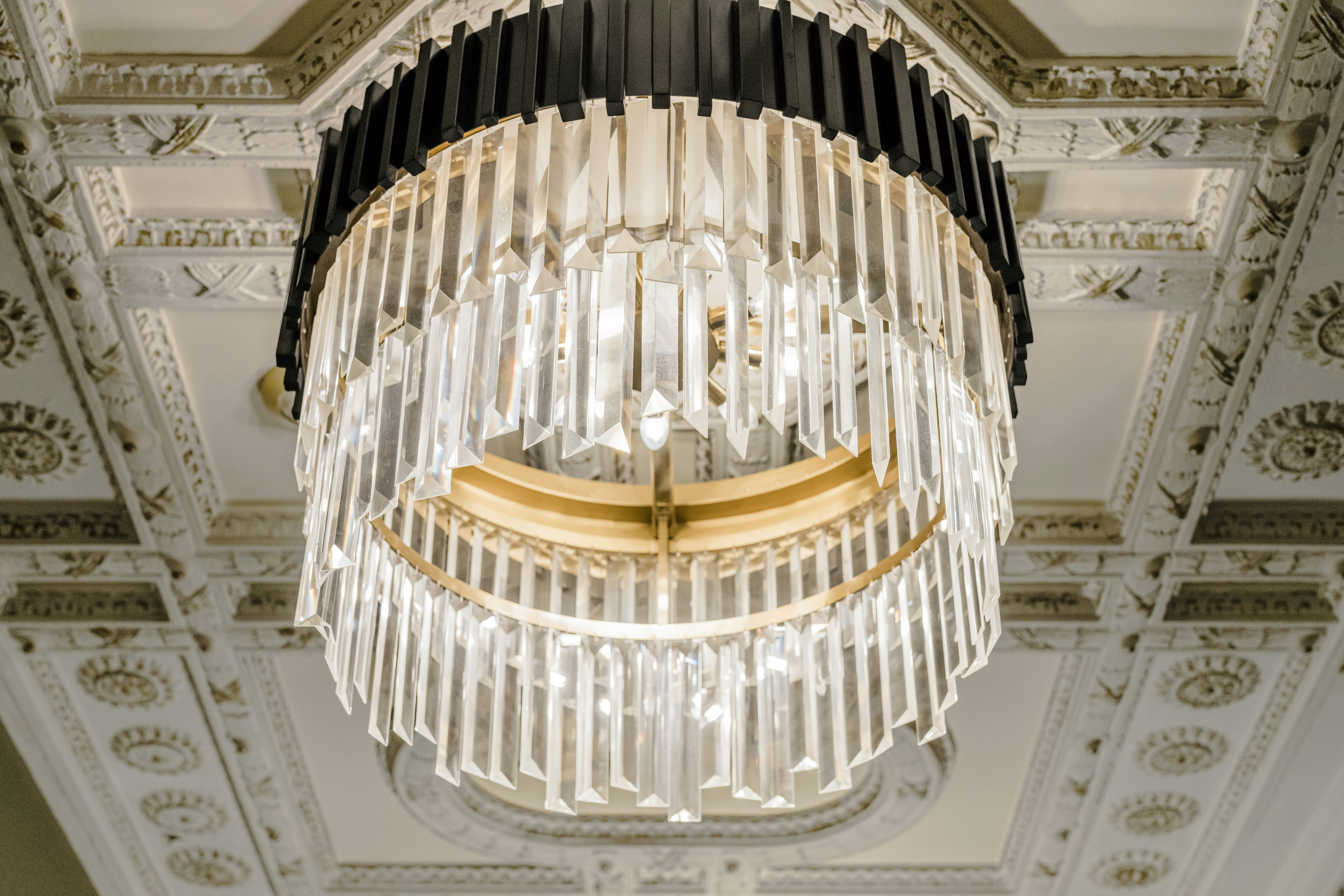 The Martinique New York On Broadway Curio Collection By Hilton 8/50
