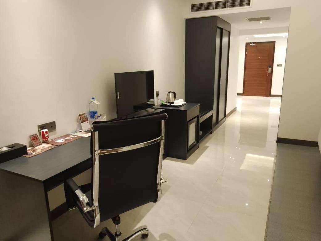 Hotel X Rajshahi 39/45
