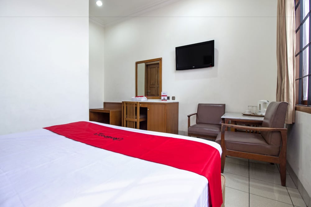 Reddoorz Plus Near Rumah Mode 15/41