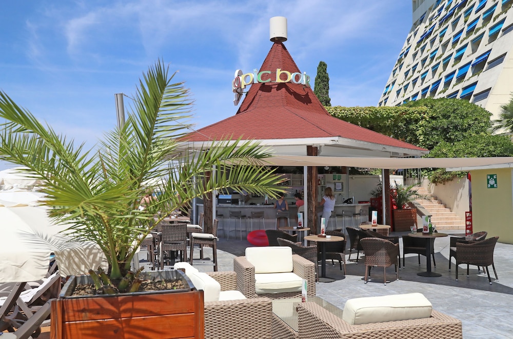 Grand Hotel Bernardin 2/50
