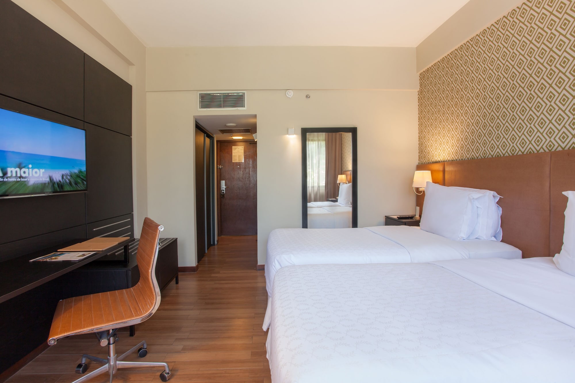 SUPERIOR, TWIN BEDS
