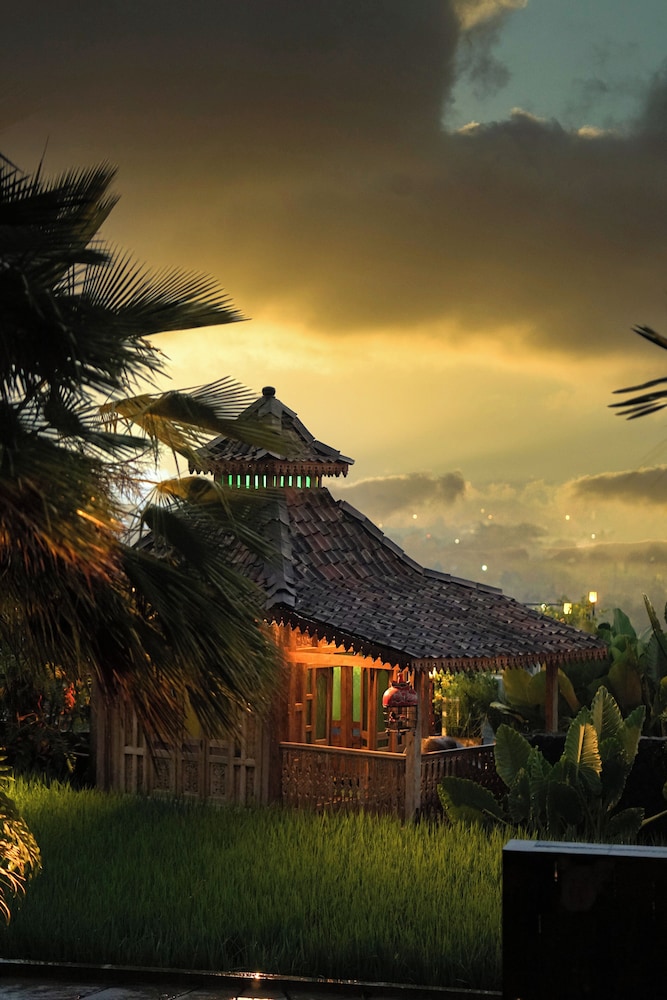Abhayagiri - Sumberwatu Heritage Resort 1/55