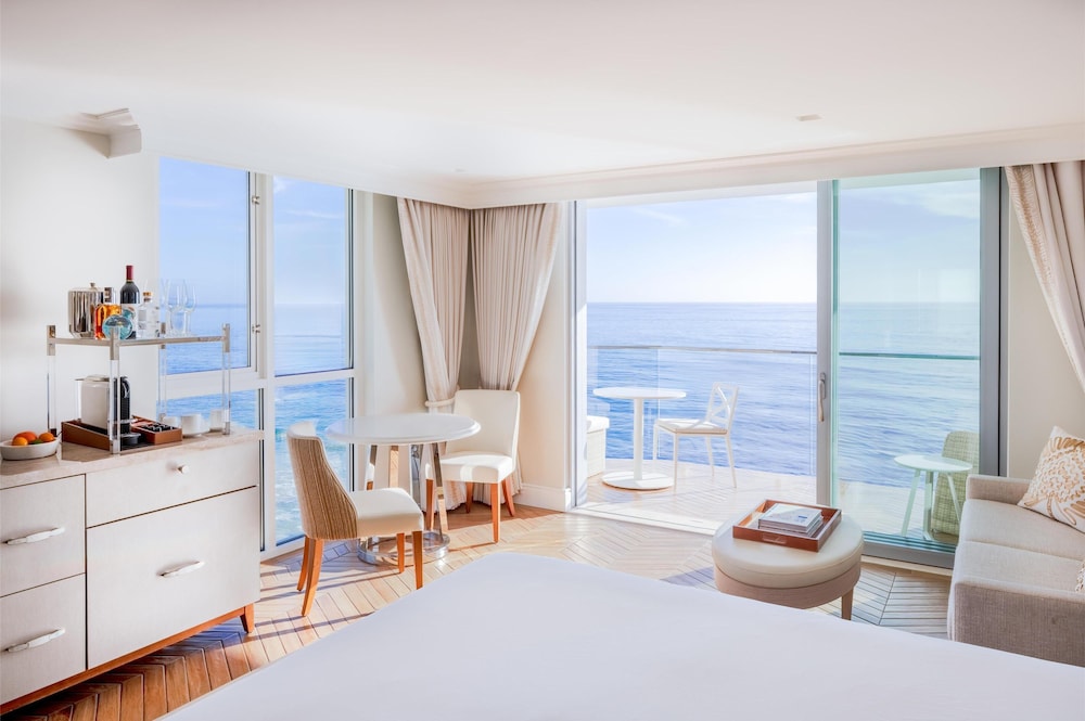 Premium, Studio, King Bed, Ocean Front, Corner, Accessible, Surf and Sand Hotel 3/6