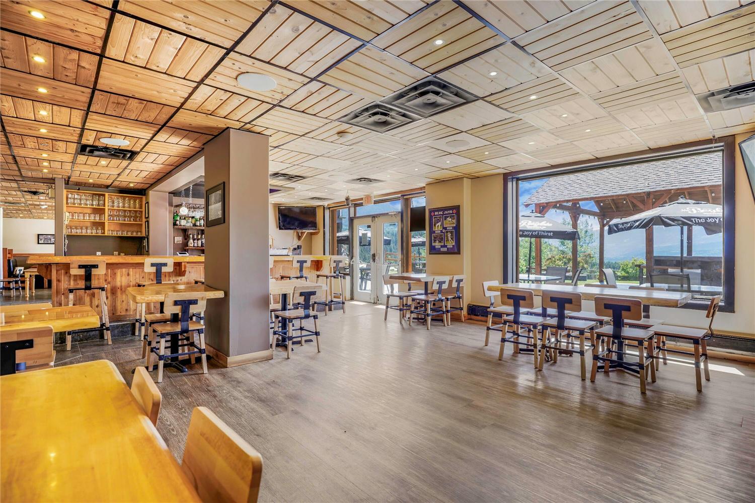 Days Inn By Wyndham Golden 34/41