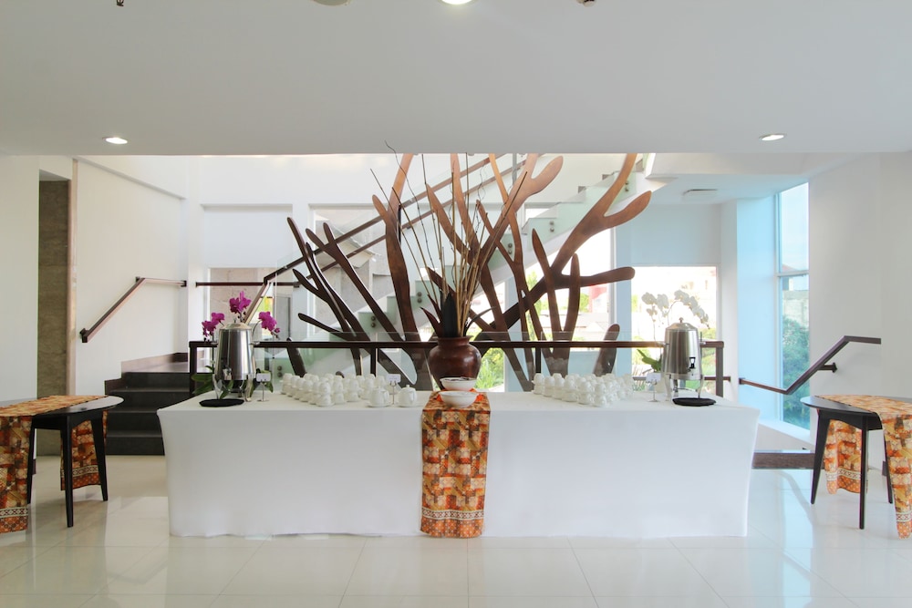 b Hotel Bali & Spa 12/73