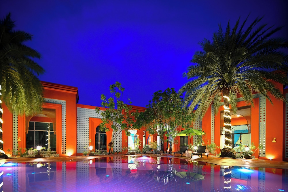 THE KIRI VILLAS RESORT 7/69