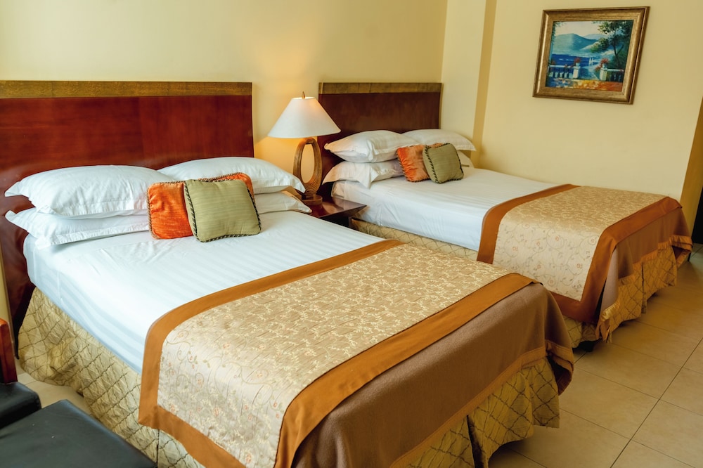 Toscana Inn 18/49