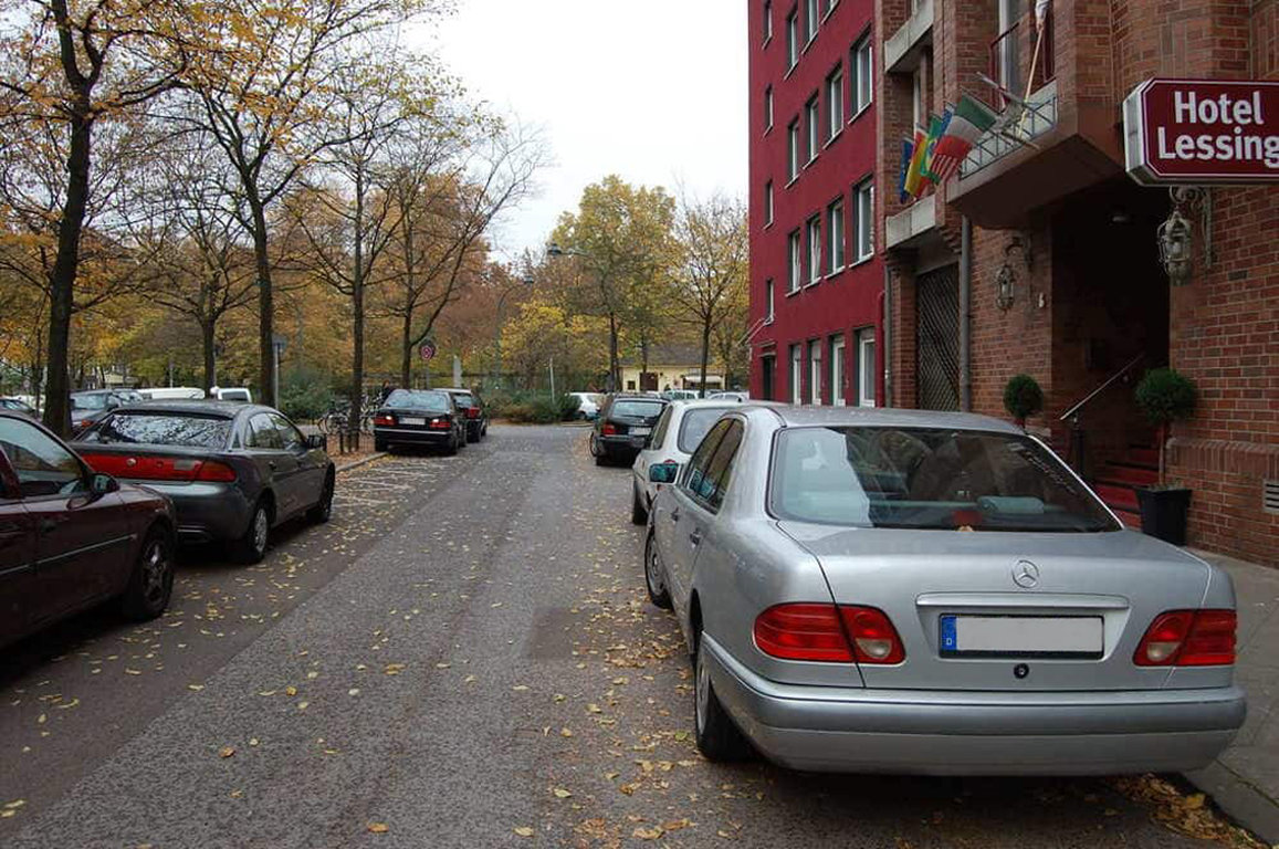 Lessing Dusseldorf 14/17