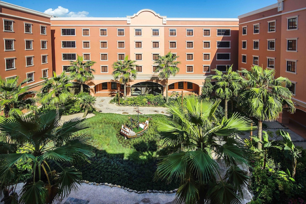 TOKYO DISNEY CELEBRATION HOTEL 44/50