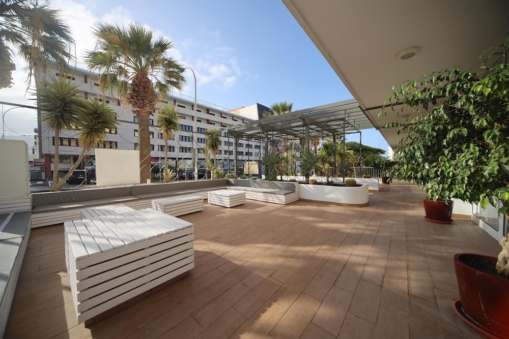 Coral Suites & Spa - Adults Only 57/64