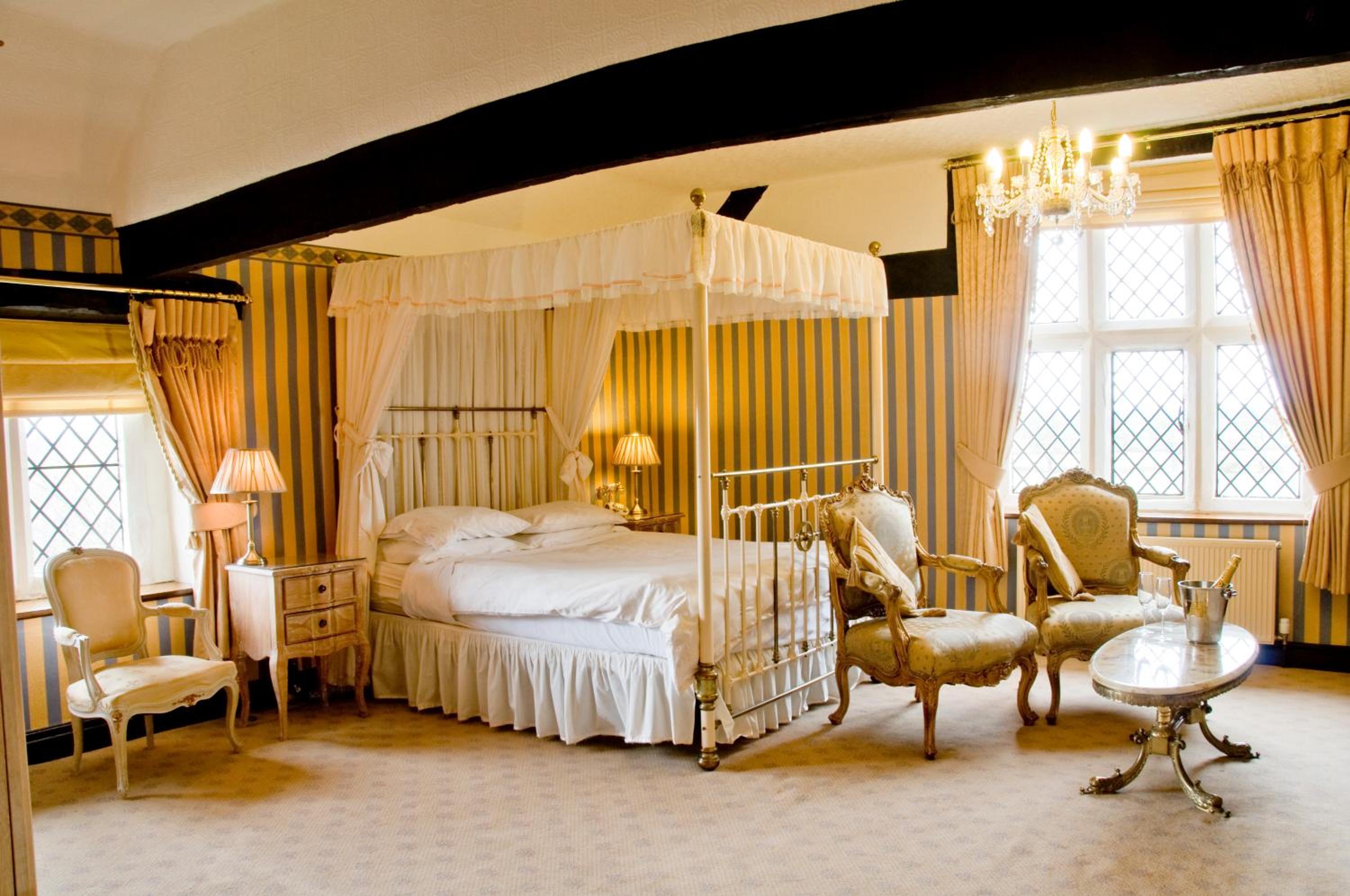 Deluxe, Suite