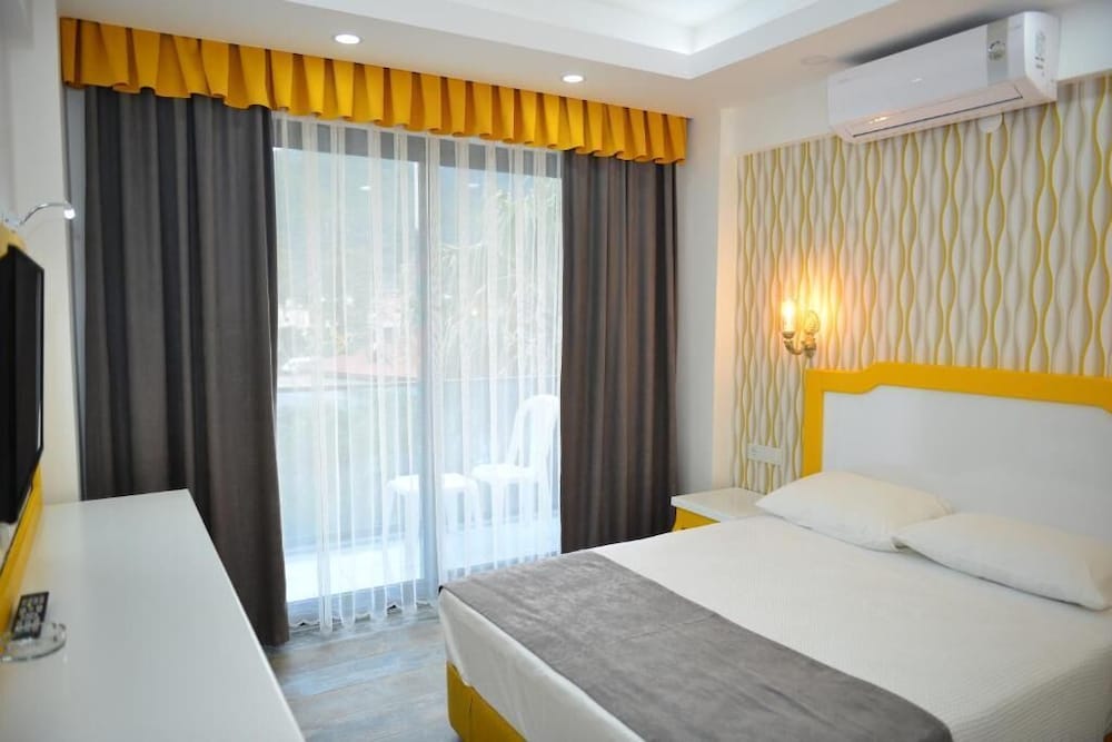 Alara Hotel 7/42