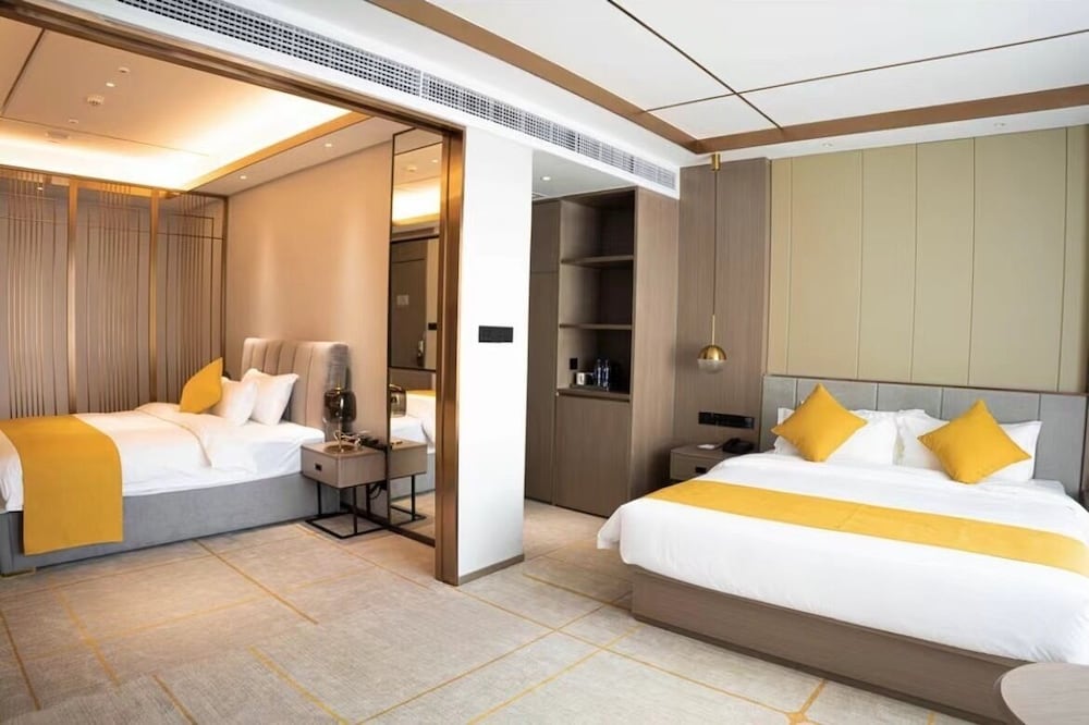 Poltton International Apartment (Guangzhou Panyu Government Affairs Center) 11/47