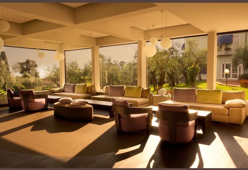 Hotel Desiree 40/67