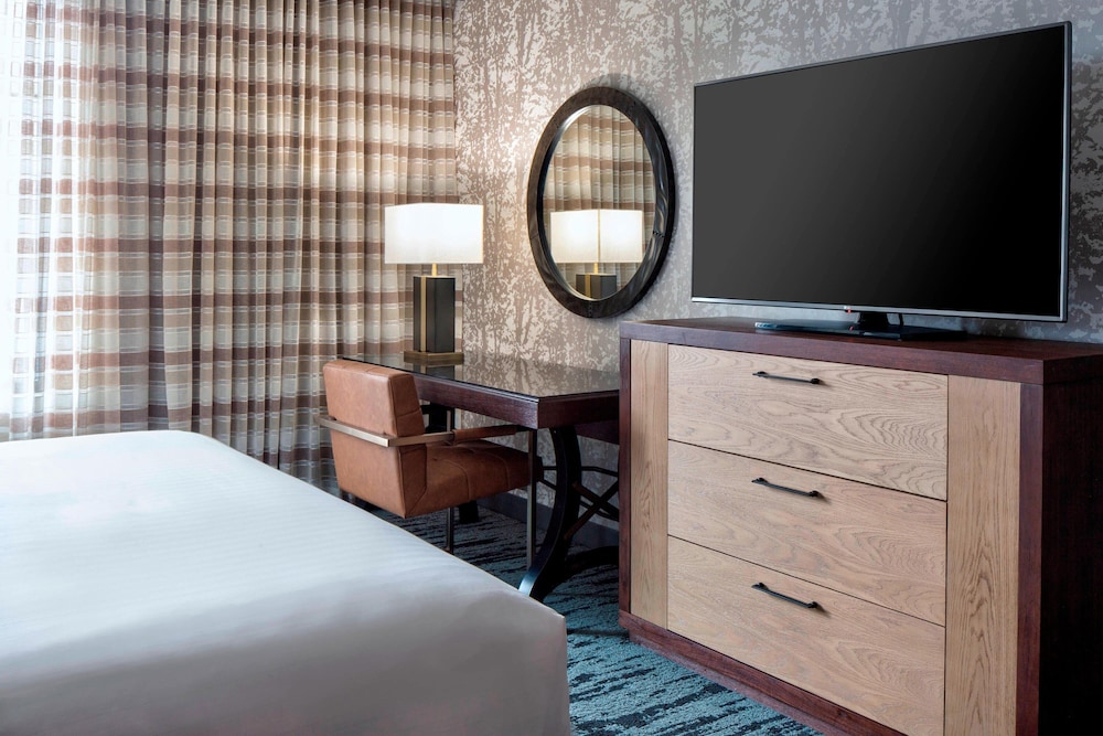 Gaylord Rockies Resort & Convention Center 33/70