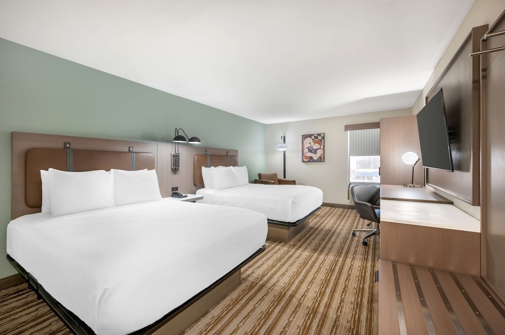 Standard, 2 Queen Beds