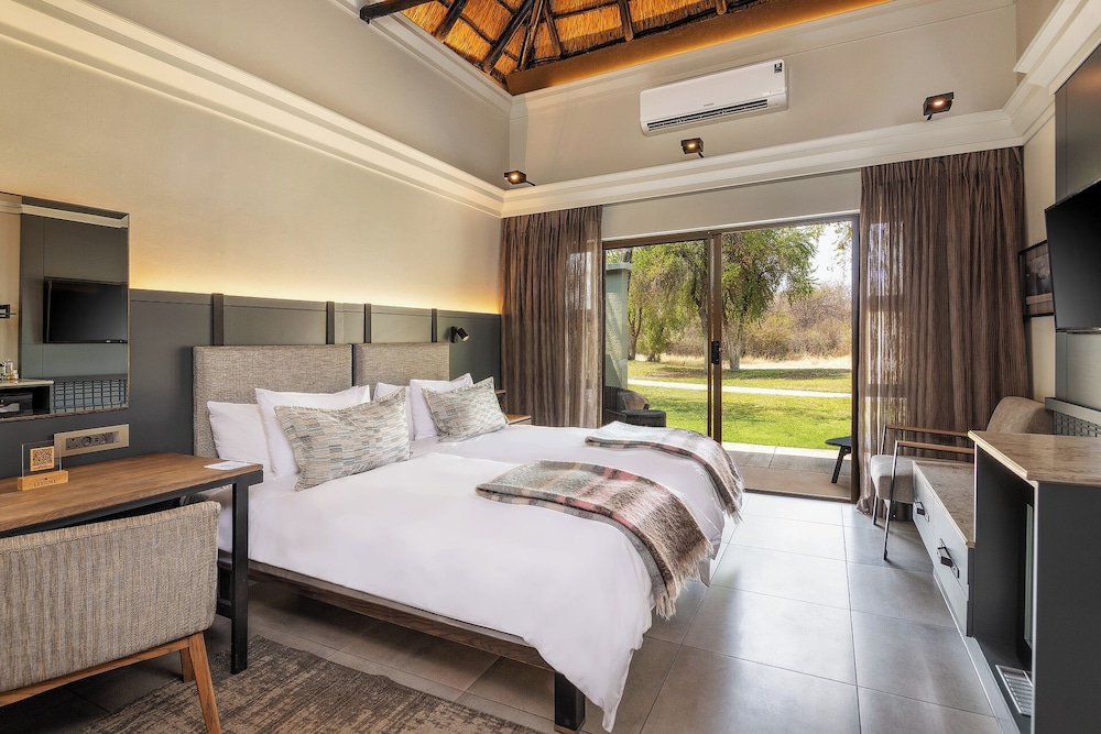 Mokuti Etosha Lodge 19/69