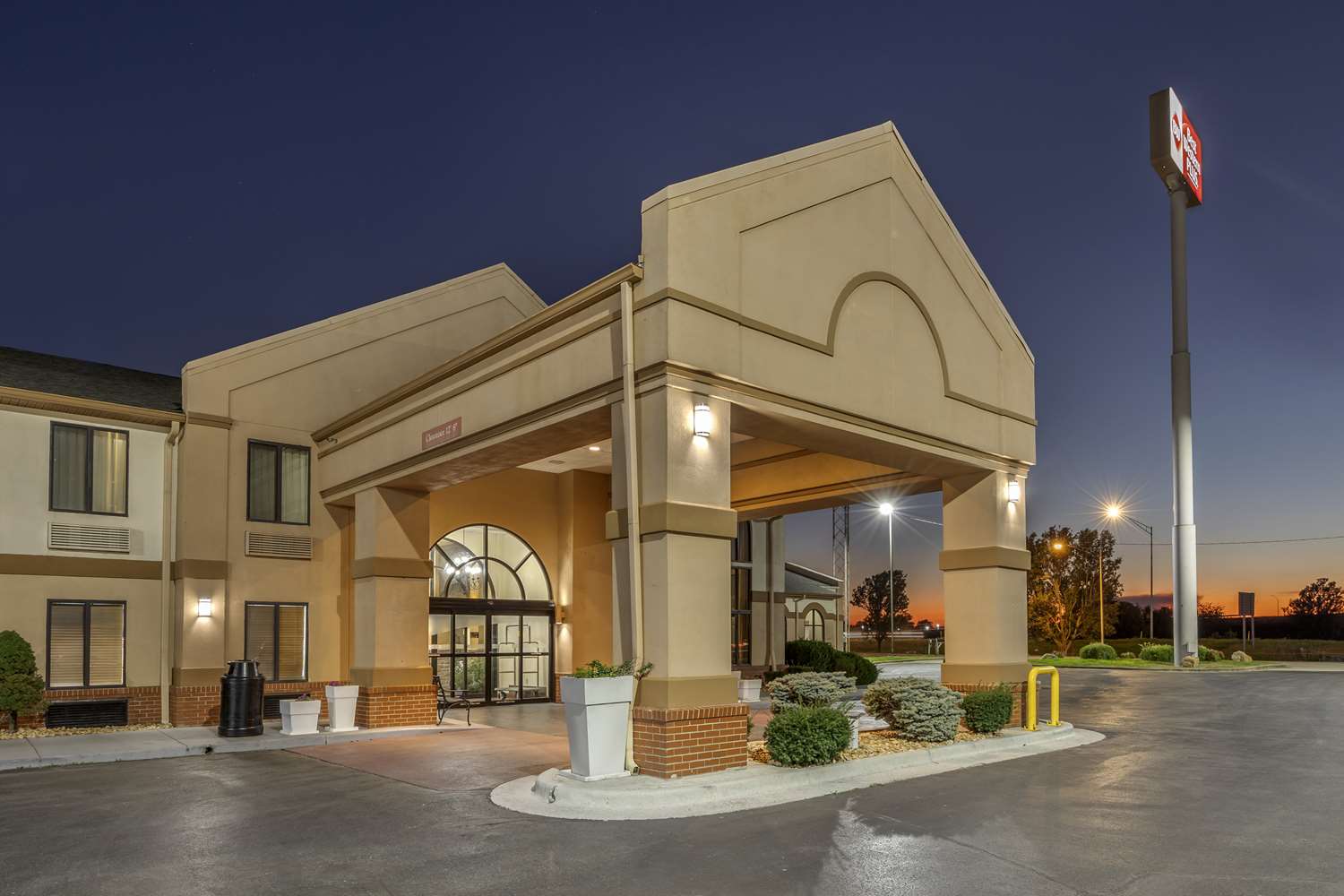 Best Western Plus Sikeston 4/37